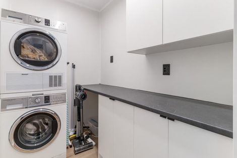 Photo of property in 50 Powrie Street, Glenfield, Auckland, 0629