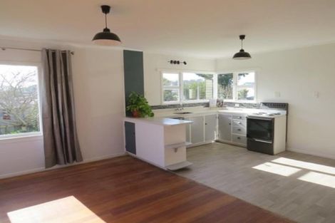 Photo of property in 117a Seaview Road, Westown, New Plymouth, 4310