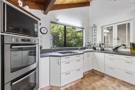 Photo of property in 60 Veale Road, Ridgewood, New Plymouth, 4371