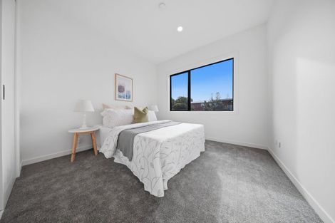 Photo of property in 2e Rangitoto Terrace, Milford, Auckland, 0620