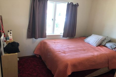 Photo of property in 1 Snead Place, Hamilton East, Hamilton, 3216