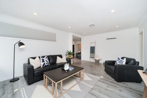 Photo of property in 75 Derby Street, Feilding, 4702