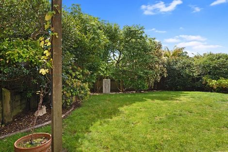 Photo of property in 1/93 Forrest Hill Road, Milford, Auckland, 0620