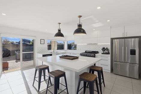Photo of property in 6 Thornley Place, Woodend, 7610