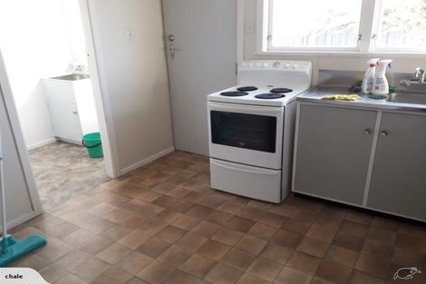 Photo of property in 17e Albert Street, Palmerston North, 4414