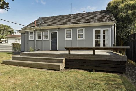 Photo of property in 2 Margaret Avenue, Mount Albert, Auckland, 1025