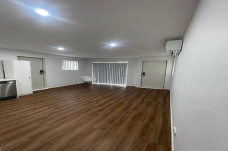 Photo of property in 305f Porchester Road, Takanini, 2112