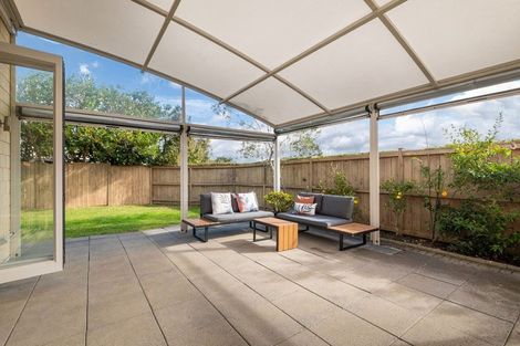 Photo of property in 42 Laurel Oak Drive, Schnapper Rock, Auckland, 0632