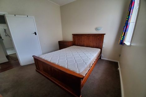 Photo of property in 18 Somerset Avenue, Newtown, Wellington, 6021