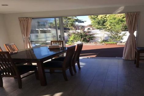 Photo of property in 35 South Kensington Way, Henderson, Auckland, 0612