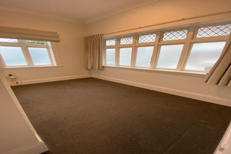 Photo of property in 20 Scarborough Terrace, Mount Victoria, Wellington, 6011