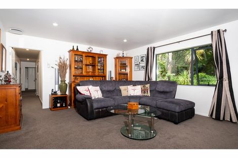 Photo of property in 35d Mcclintock Road, Massey, Auckland, 0614