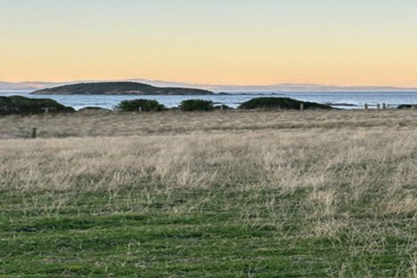 Photo of property in 11 Otuarae Drive, Taieri Beach, 9091