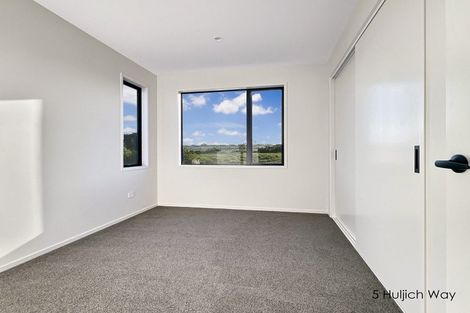 Photo of property in 5 Huljich Way, Hobsonville, Auckland, 0616