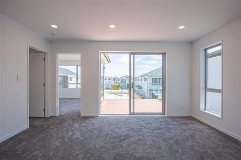 Photo of property in 4 Toanui Road, Hobsonville, Auckland, 0616