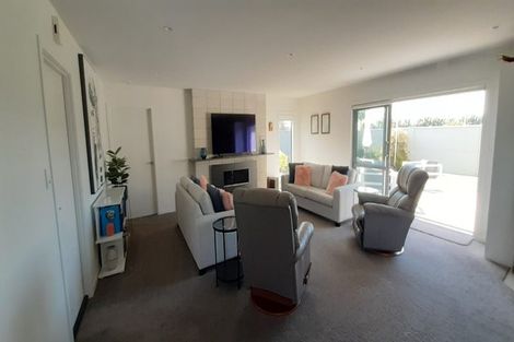 Photo of property in 11 Rotoiti Way, Poraiti, Napier, 4112