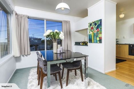 Photo of property in 1/47 Braemar Road, Rothesay Bay, Auckland, 0630