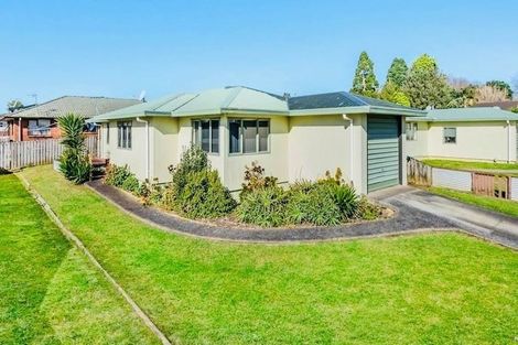 Photo of property in 15 Josie Lane, Manurewa, Auckland, 2102