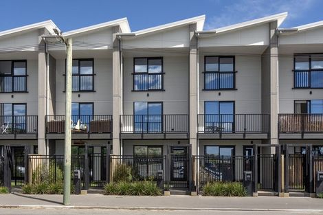 Photo of property in 3/232 Marine Parade, New Brighton, Christchurch, 8061