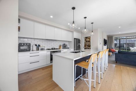 Photo of property in 63 Minaret Ridge, Wanaka, 9305