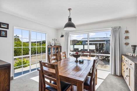 Photo of property in 13 Rangiatea Street, Paraparaumu Beach, Paraparaumu, 5032