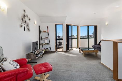 Photo of property in 62f Maunganui Road, Mount Maunganui, 3116