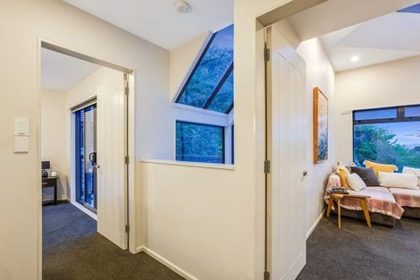 Photo of property in 15 Bank Road, Northland, Wellington, 6012