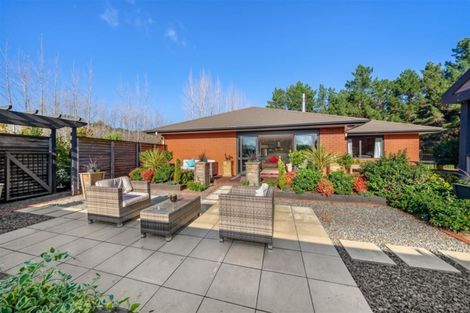 Photo of property in 92 Katherine Mansfield Drive, Whitemans Valley, Upper Hutt, 5371