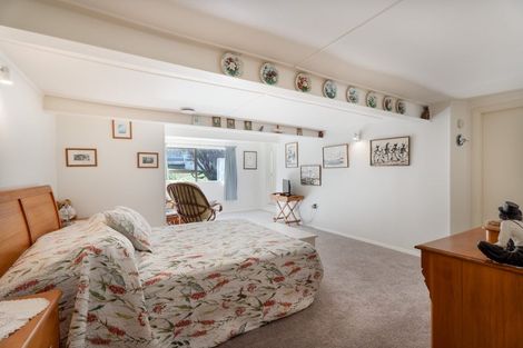 Photo of property in 62 Franklyn Road, Tawa, Wellington, 5028