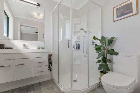 Photo of property in 32 Sabre Street, Papamoa Beach, Papamoa, 3118