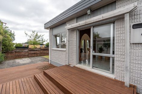 Photo of property in 2 Dorothy Place, Hillcrest, Hamilton, 3216