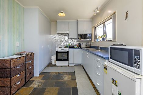 Photo of property in 6 Gibbons Road, Weymouth, Auckland, 2103