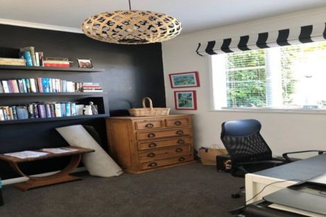 Photo of property in 22 Enfield Road, Hospital Hill, Napier, 4110