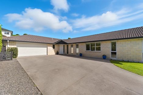 Photo of property in 11 Haden Place, Omokoroa, 3114