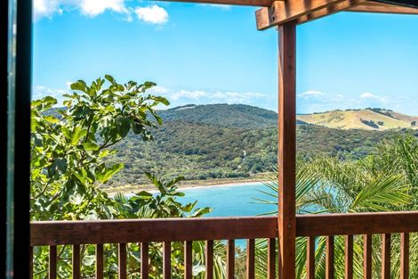 Photo of property in 4 Bella Vista Road, Omiha, Waiheke Island, 1081