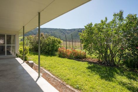 Photo of property in 23 Old School Road, Tapawera, Nelson, 7072