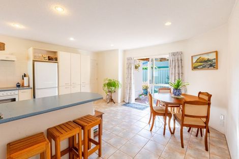 Photo of property in 11a Cheval Place, Taradale, Napier, 4112