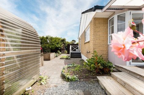 Photo of property in 82 Shakespeare Street, Leamington, Cambridge, 3432