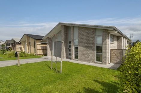 Photo of property in 18 Richardson Road, Omokoroa, 3114