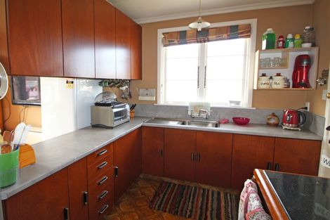 Photo of property in 16 Conway Street, Oamaru North, Oamaru, 9400