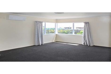 Photo of property in 55 Geraldine Crescent, Cloverlea, Palmerston North, 4412