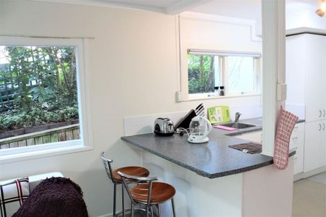 Photo of property in 22 James Evans Drive, Northcote, Auckland, 0627