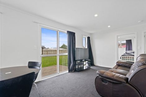 Photo of property in 90 Hinemoa Street, Levin, 5510