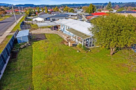 Photo of property in 4 Roosevelt Road, Western Heights, Rotorua, 3015