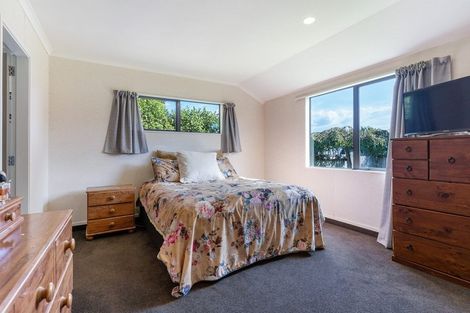 Photo of property in 8 Kestrel Avenue, Welcome Bay, Tauranga, 3112