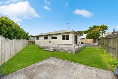 Photo of property in 24b Livingstone Avenue, Nawton, Hamilton, 3200