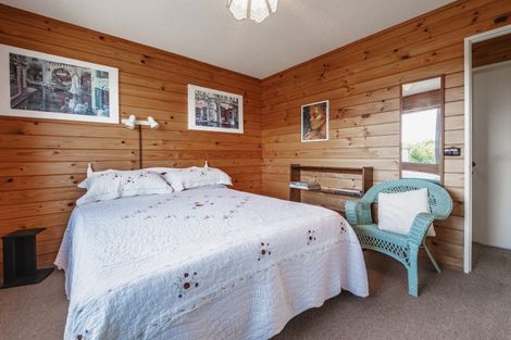 Photo of property in 26 Marchant Place, Westown, New Plymouth, 4310