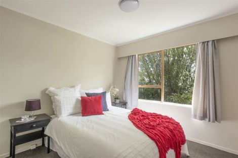 Photo of property in 96 Churton Drive, Churton Park, Wellington, 6037