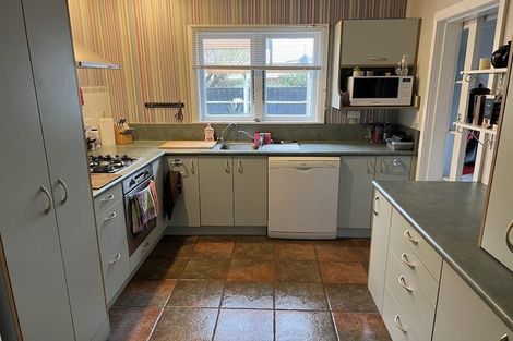 Photo of property in 27 Stanley Street, Levin, 5510