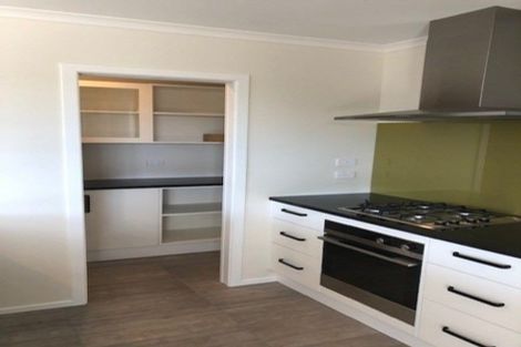 Photo of property in 8 Tapuhikura Street, Waikanae, 5036